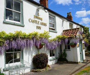 Castle Arms Inn