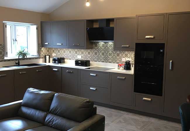 garden-cottage-kitchen